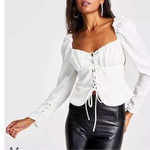 🔥NWT 🔥Leyden🔥 top LEYDEN
Women's Ruched Floral-Print Peplum Top